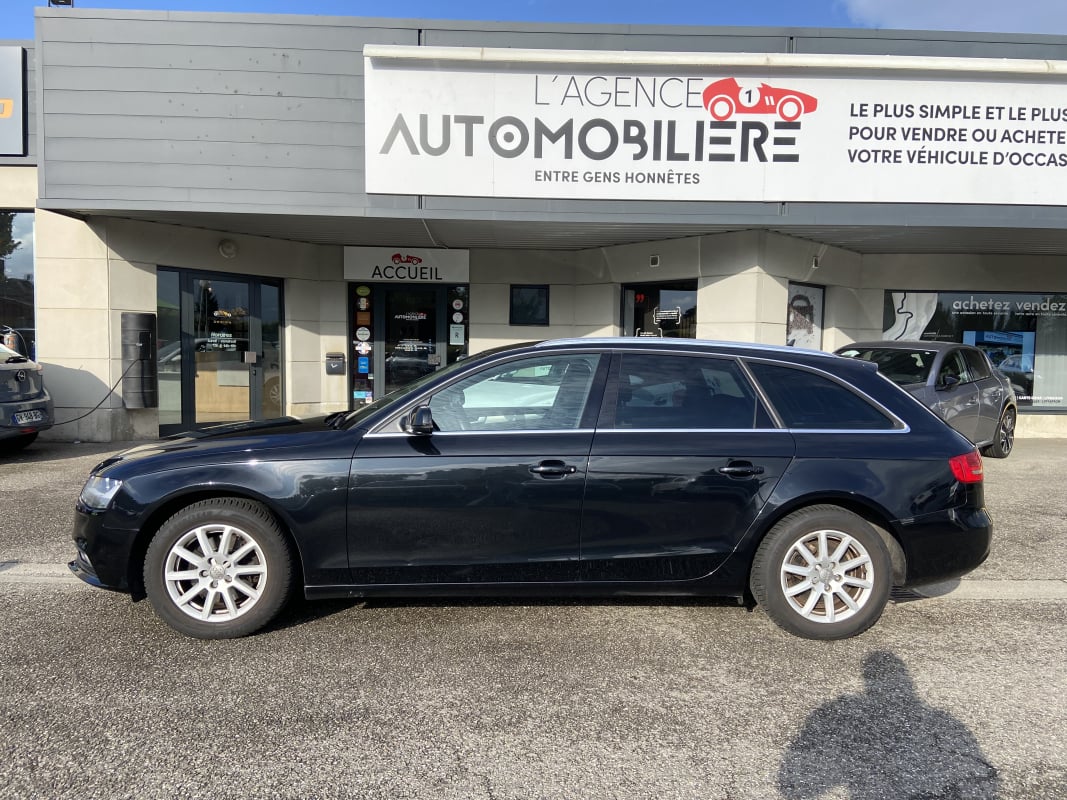 Audi A4 AVANT 2.0 TDI 143 ch business Line — 2