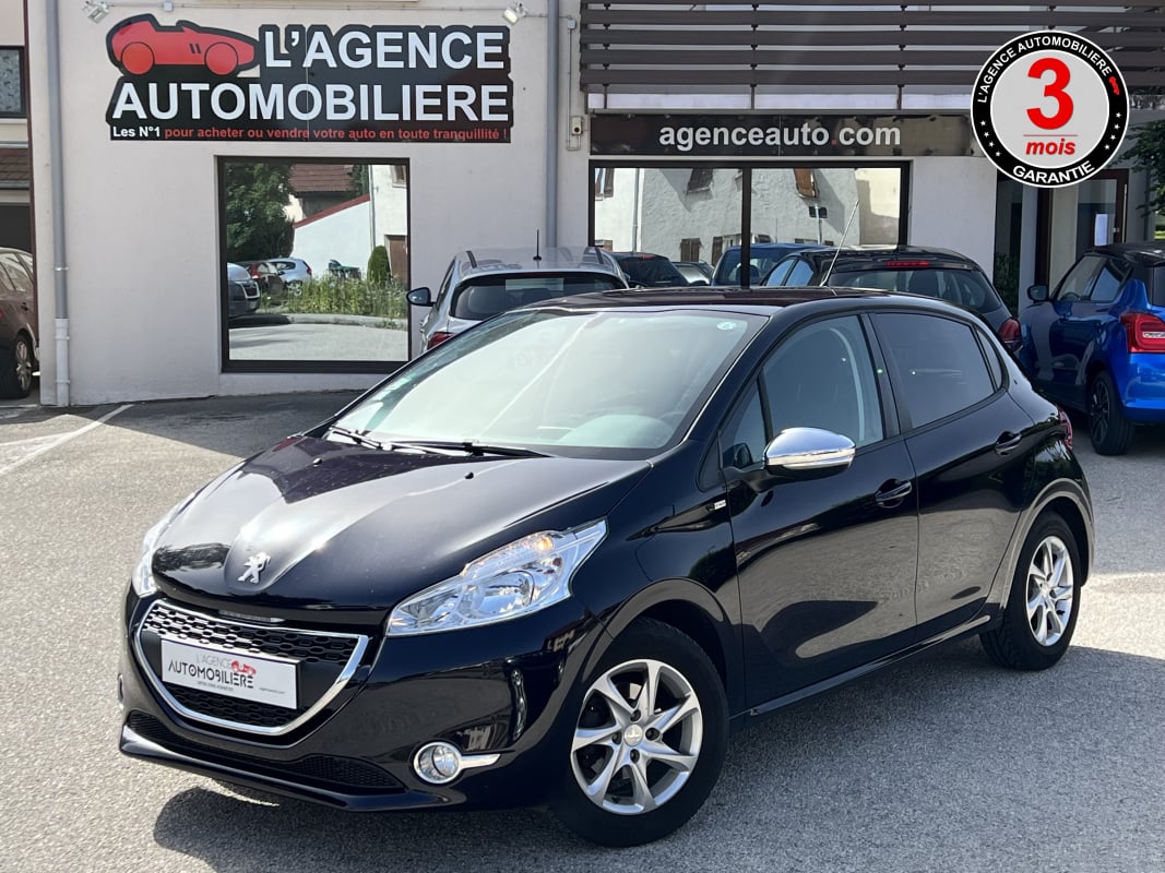 Peugeot 208 1.2 82 ch STYLE 5P CARNET 2°MAIN — 1