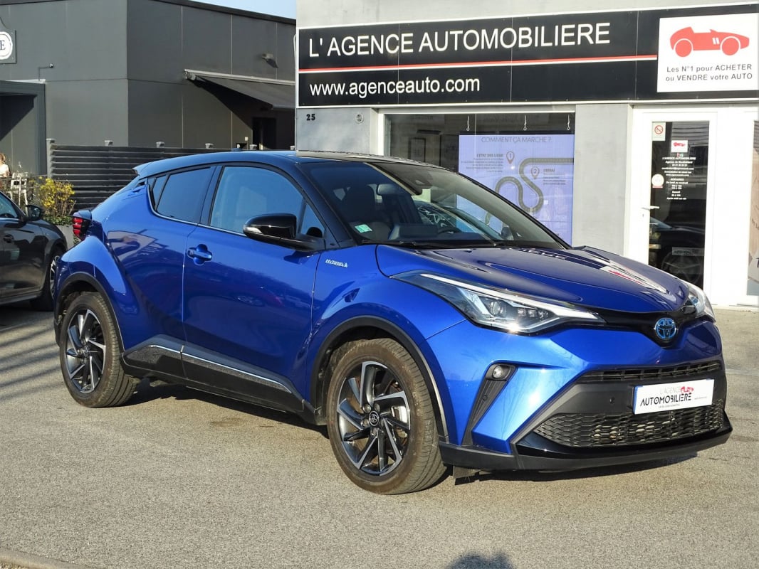 Toyota C-HR 1.8 122h GRAPHIC 2WD E-CVT — 1