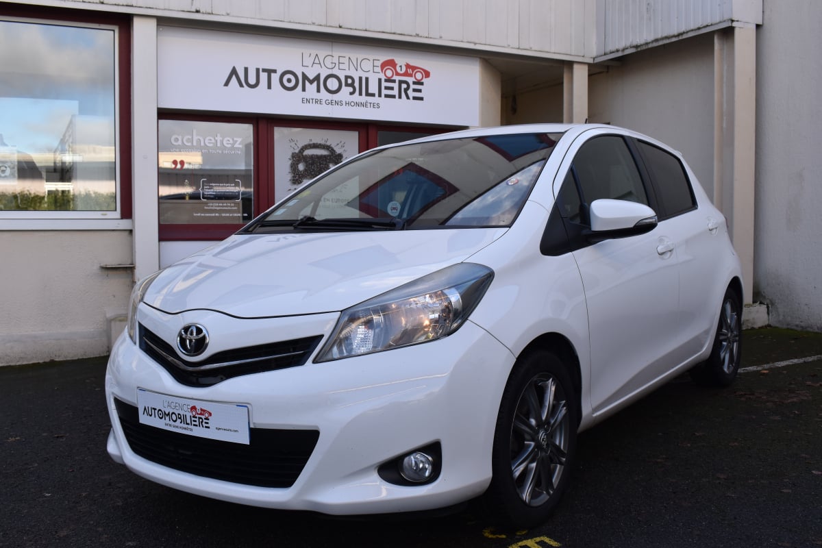 Toyota Yaris 3 Lounge 1.4 D4-D DPF 90 cv — 1