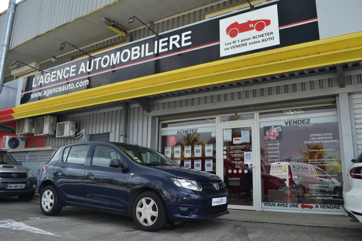 Dacia Sandero 1.2 16v 75ch Ambiance — 1