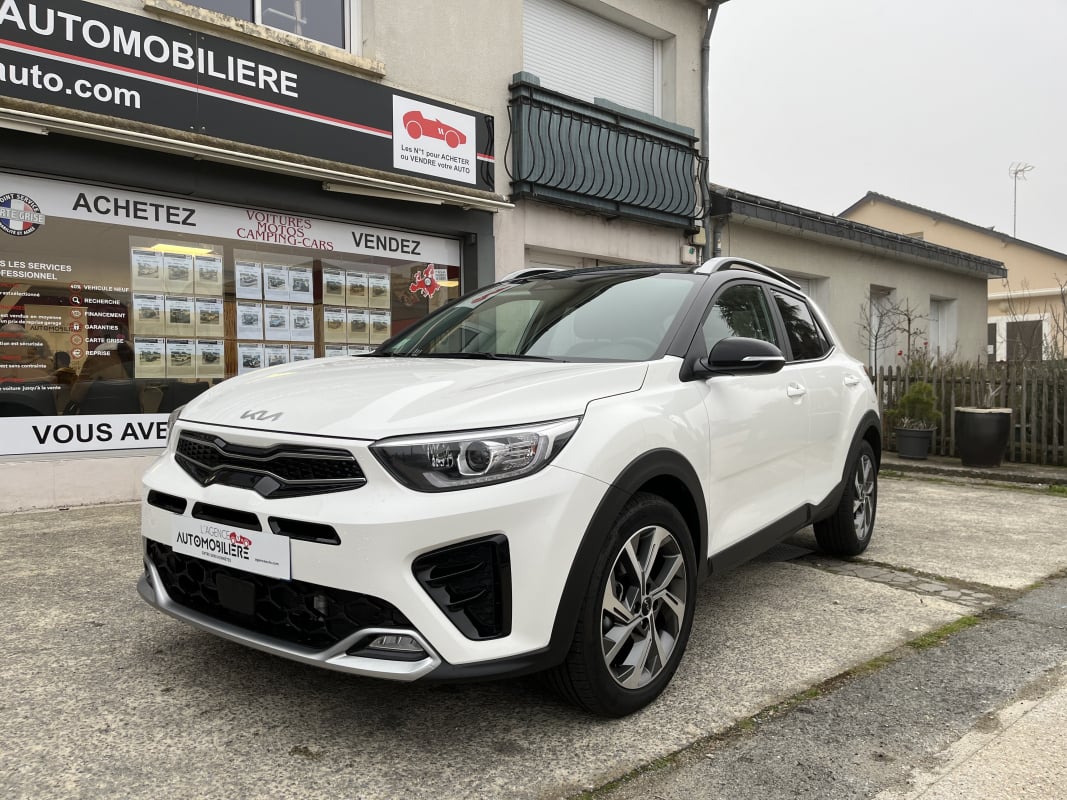 Kia Stonic GT LINE TGDI MHEV 120 IBVM BTN HYBRIDE — 1