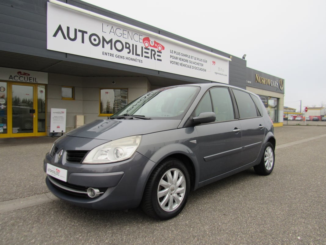 Renault Scenic 2.0 DCi 150 JADE — 1
