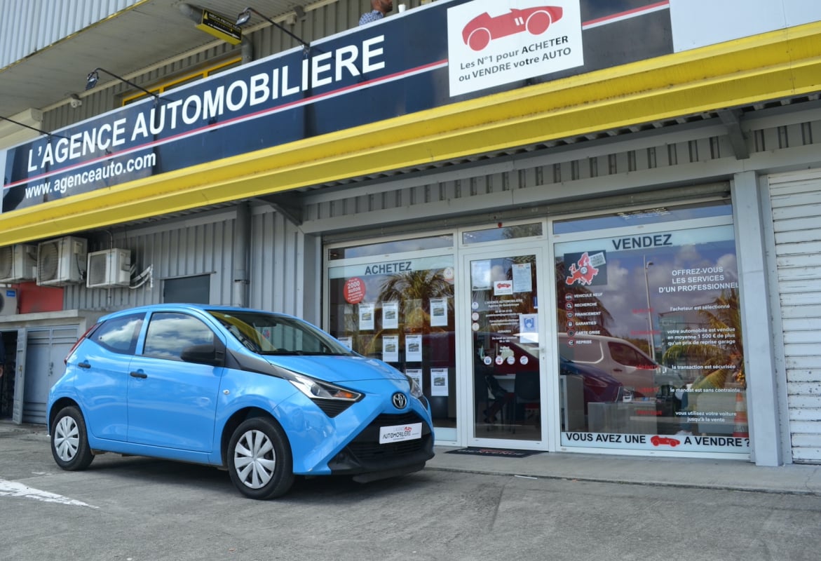 Toyota Aygo 1.0 VVT-i 72ch x 5p — 1