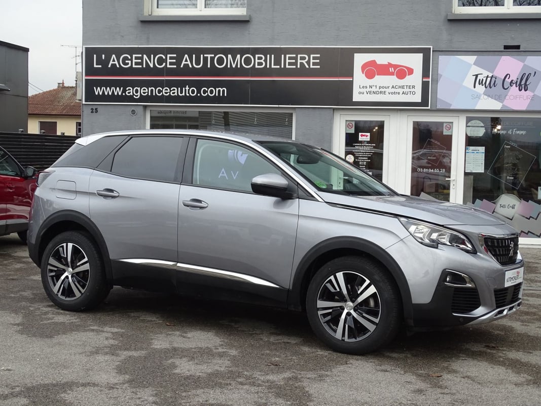 Peugeot 3008 1.2 PURETECH 130 CV ALLURE — 1