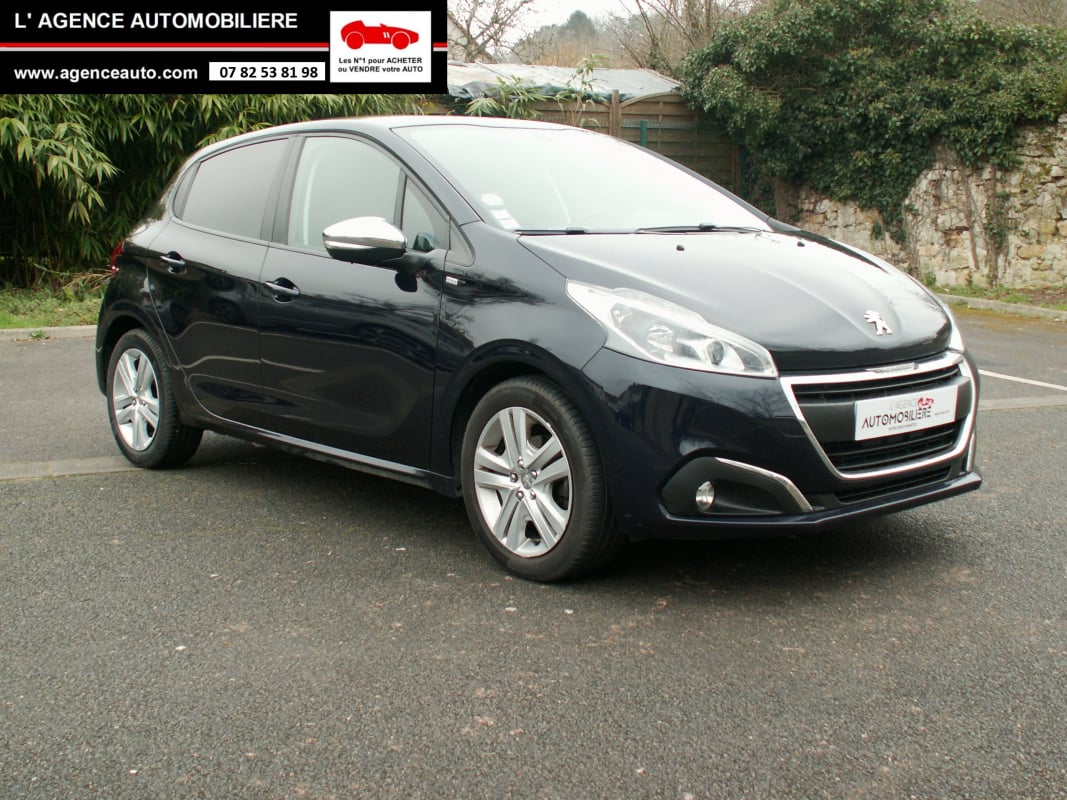 Peugeot 208 1.2 Pure Tech 82 Style GPS — 1