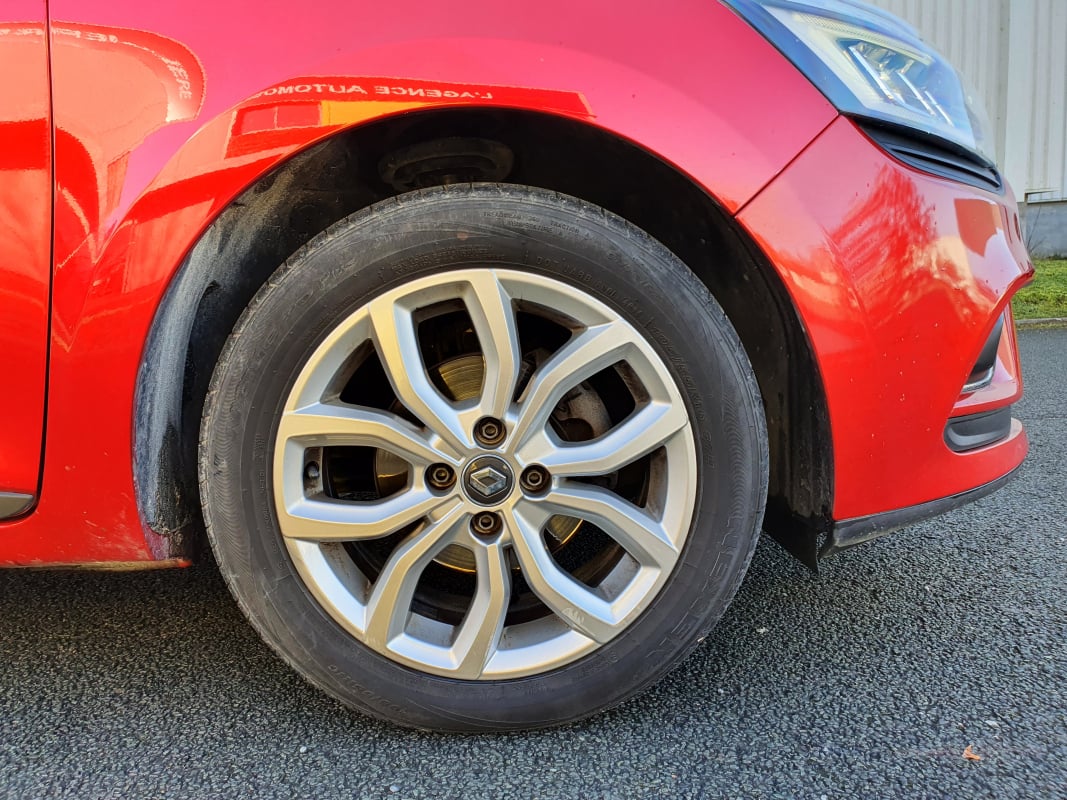 Renault Clio 0.9 TCE 90 ENERGY INTENS BVM5 S&S — 30