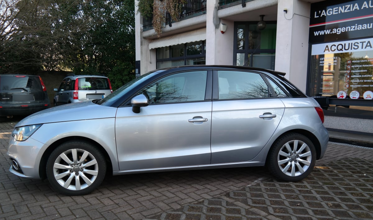 Audi A1 SportBack 1.2 TFSI Admired — 2