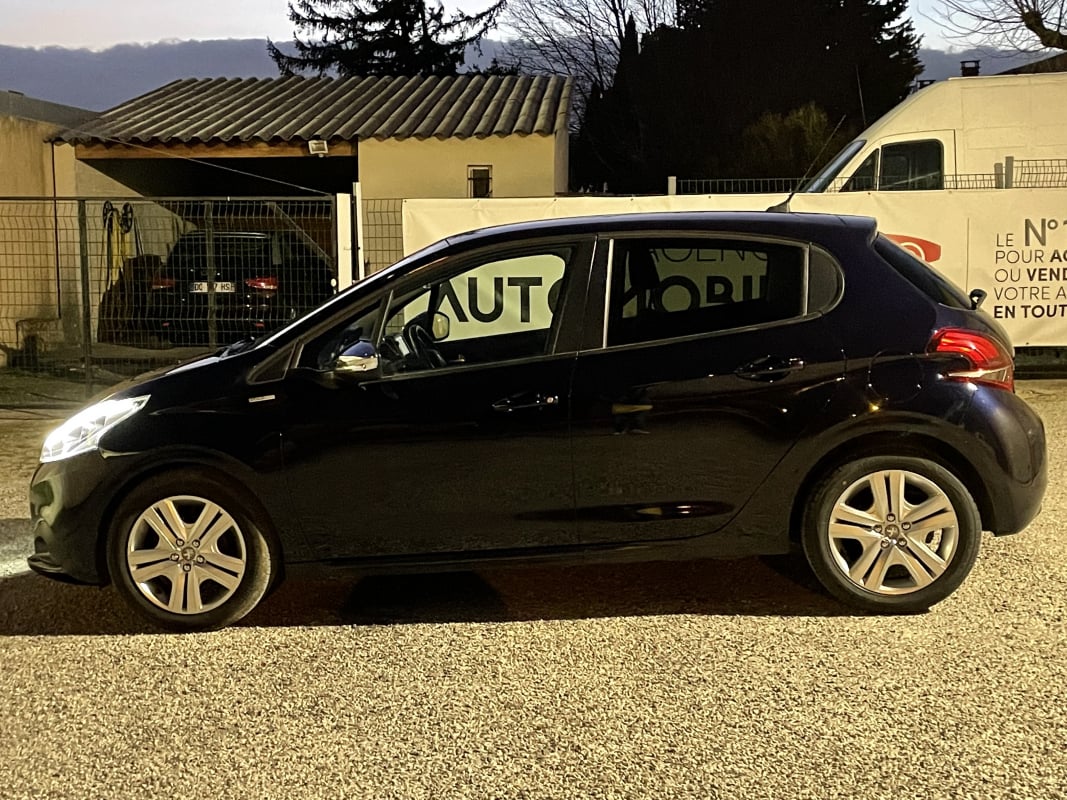 Peugeot 208 Phase 2 1.5 Blue HDi BVM6 S&S 100cv style — 2