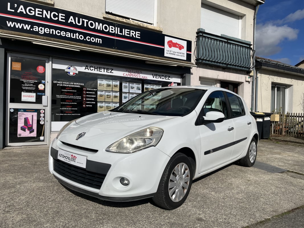 Renault Clio 1.5 DCI 85 CV expression clim — 1