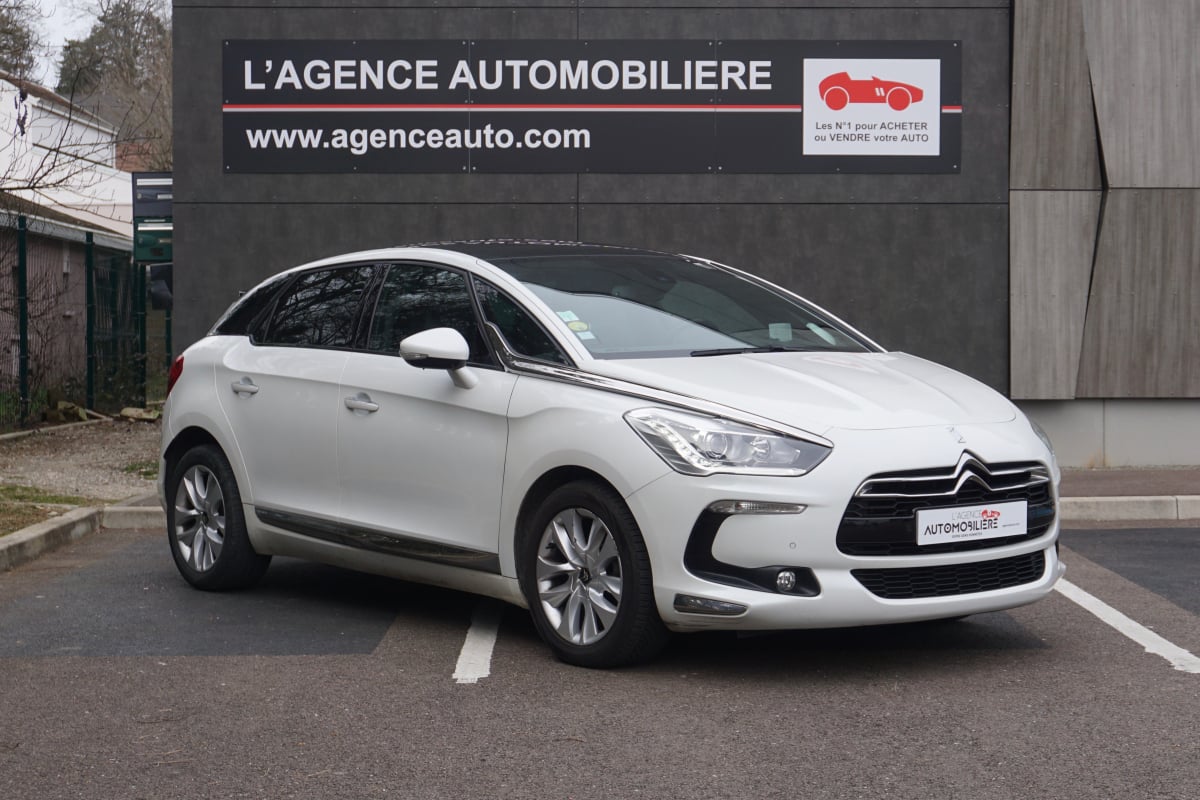 DS DS 5 1.6 BlueHDi 120 ch SO CHIC - 84000km — 1