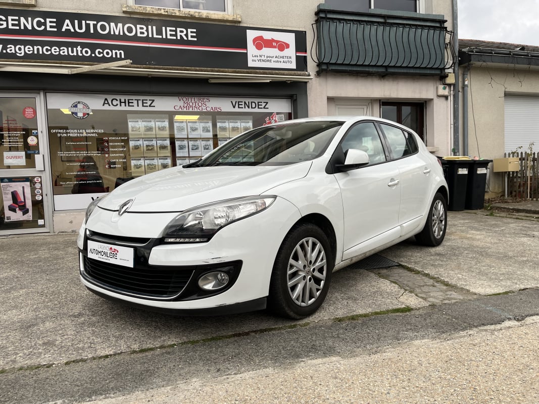Renault Megane 3 1.5 dCi 110 CH ENERGY ZEN 2EME MAIN — 1