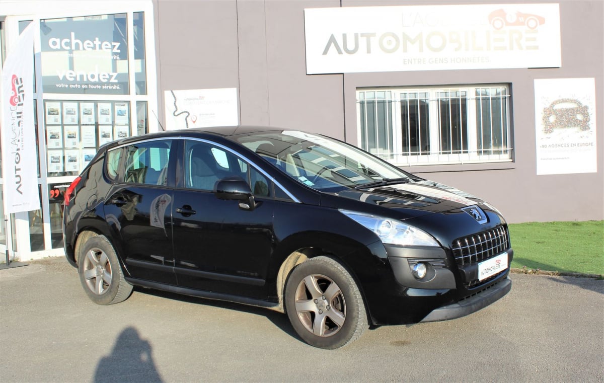 Peugeot 3008 110 CV - 1.6 - PREMIUM — 1