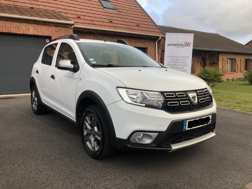 Dacia Sandero STEPWAY 1.5 DCI 90 — 1