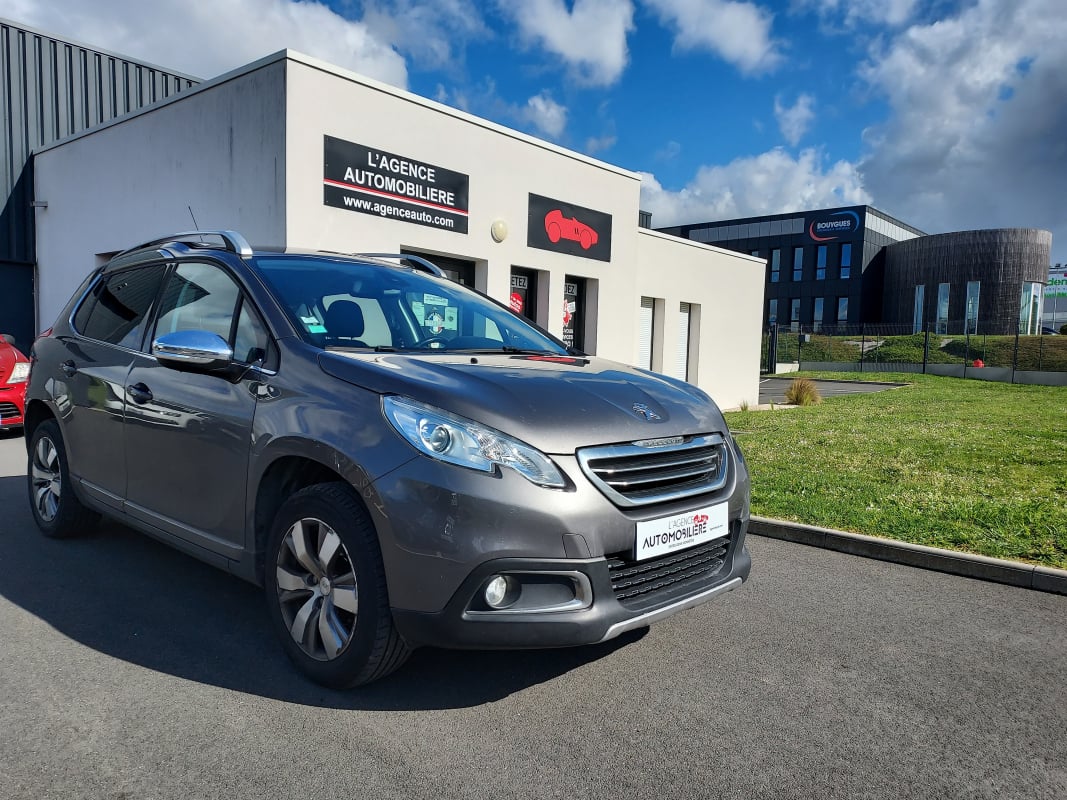 Peugeot 2008 GENERATION-I 1.2 PURETECH 80 ALLURE — 1