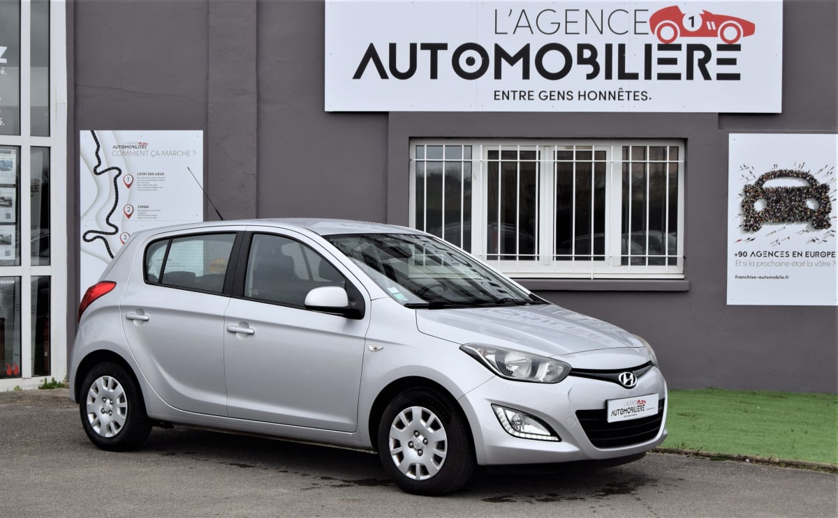 Hyundai i20 1.1L-75CV-Pack Inventive Limited-CHAINE — 1
