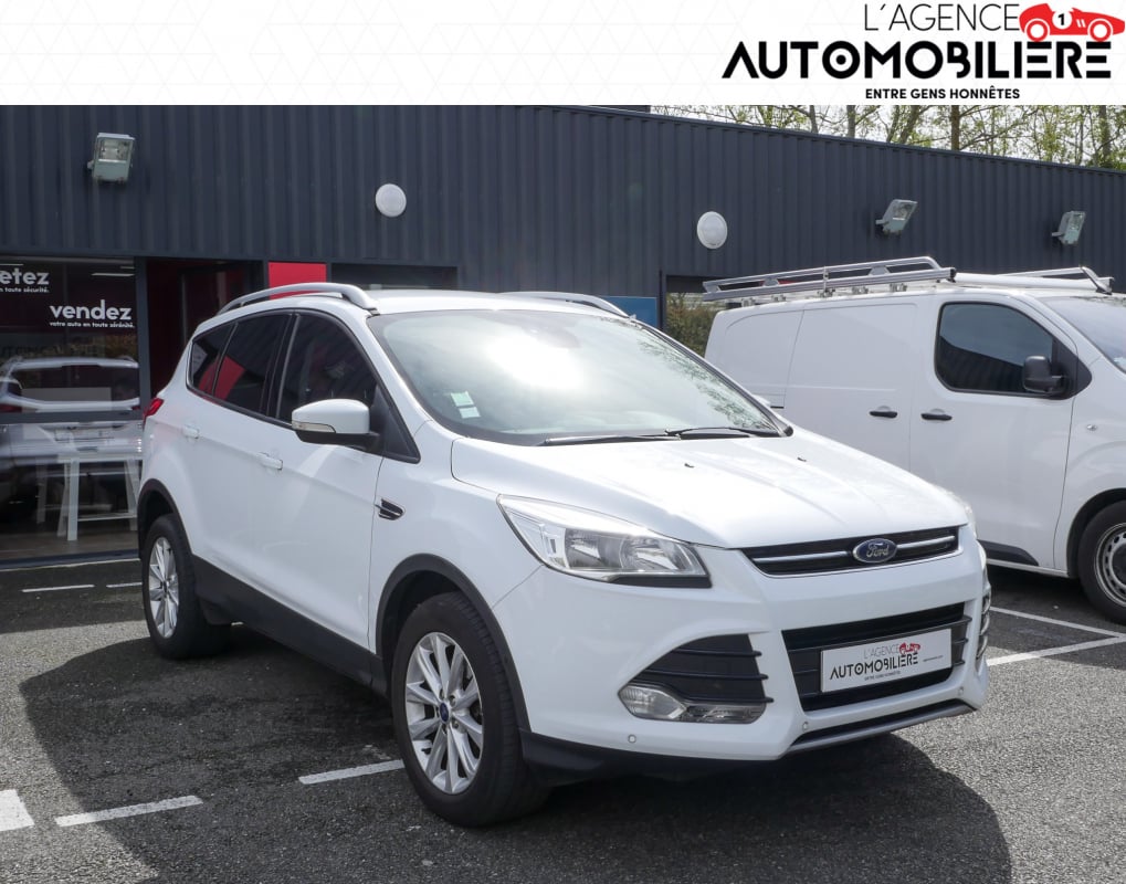 Ford Kuga II 2.0 TDCi 16V 4x2 TITANIUM — 1