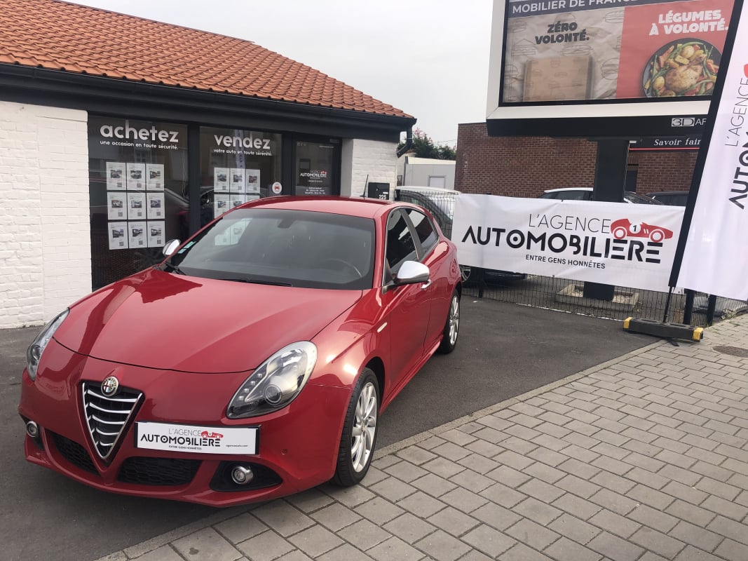 Alfa Romeo Giulietta 2.0 JTDM 175 EXCLUSIVE BA S/S — 1