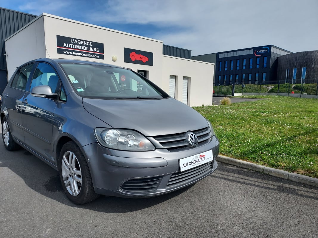 Volkswagen Golf Plus 1.9 TDI 105ch CONFORT DSG BVA — 1