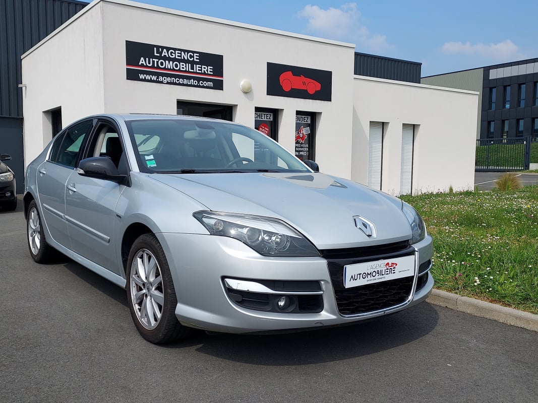 Renault Laguna 2.0 DCI 130ch BOSE EDITION — 1