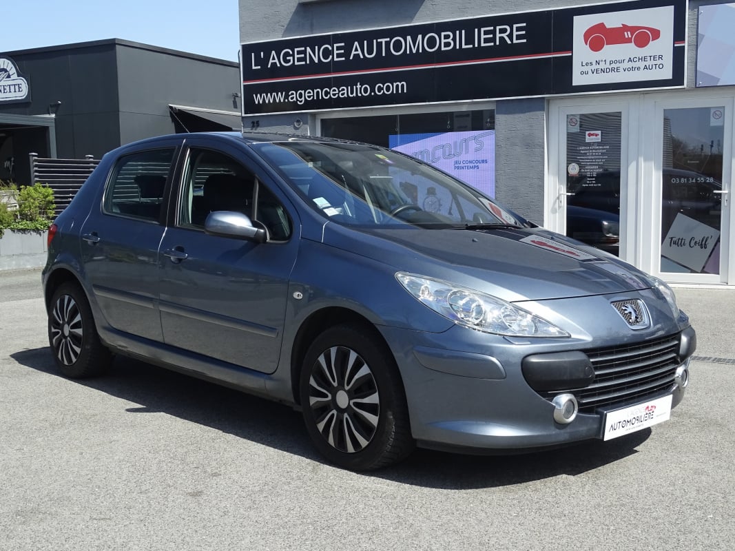 Peugeot 307 2.0 HDI 136 CH BVA GRIFFE CUIR — 1