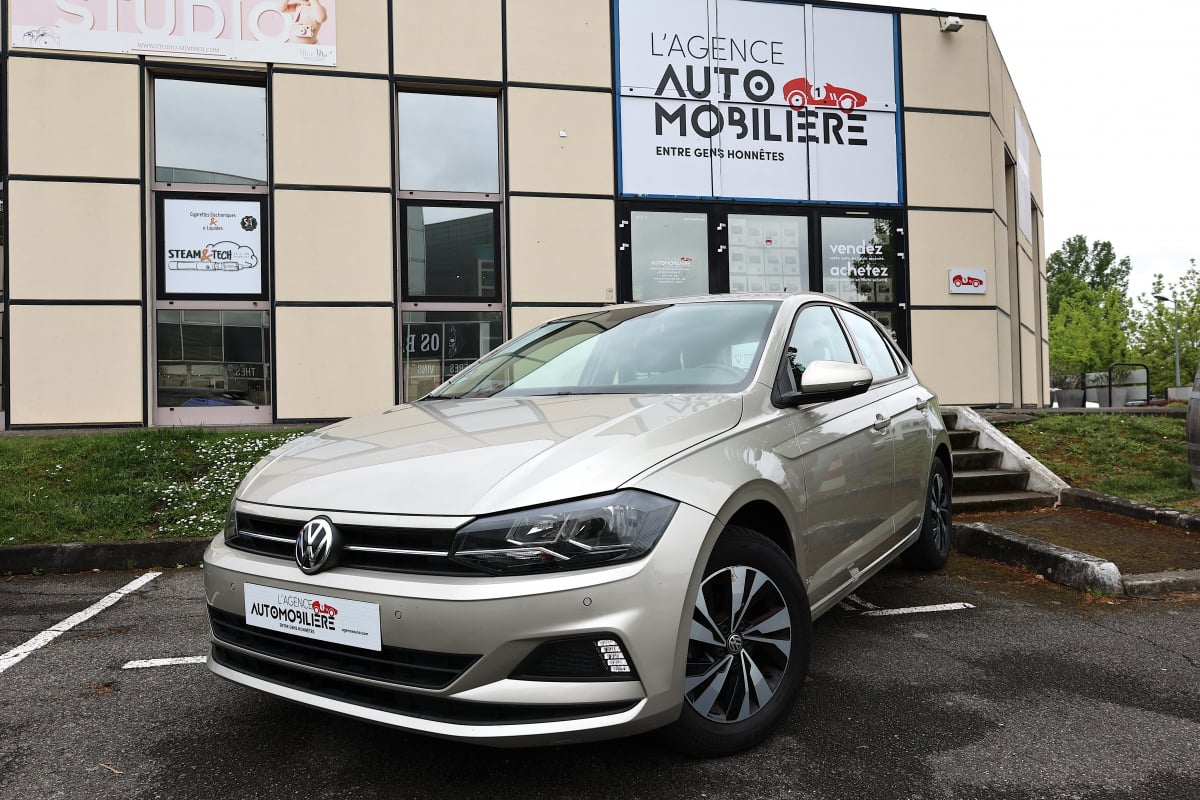 Volkswagen Polo Polo VI 1.0 65 cv CONFORTLINE — 1