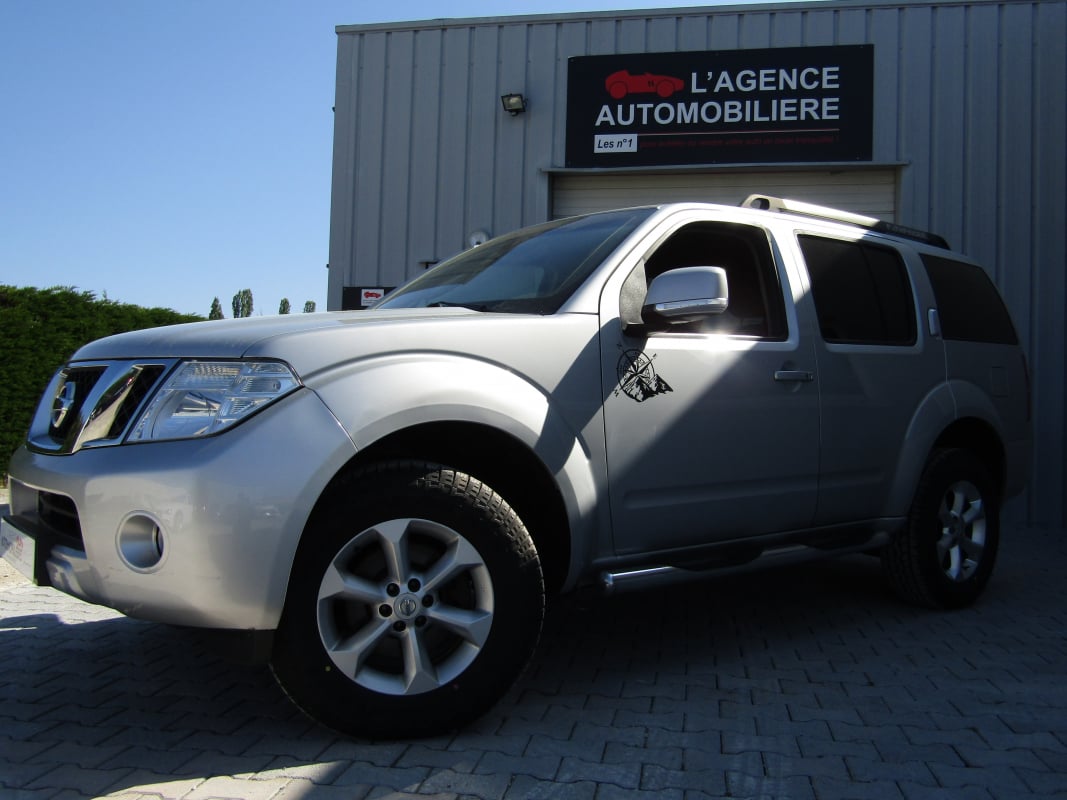 Nissan Pathfinder 2.5d 190cv Connect Premium 1main — 1