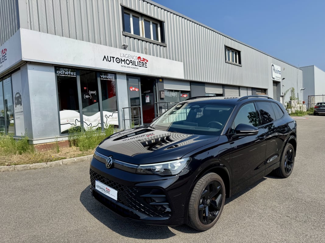 Volkswagen Tiguan 1.5 eHybride 272 cv R-Line Exclusive DSG6 Pack Design 'Black R-Line' — 30