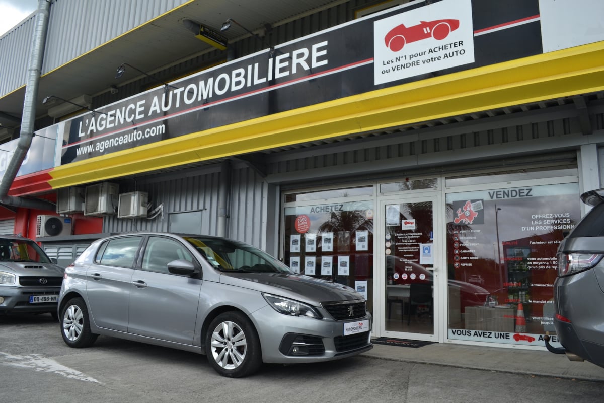 Peugeot 308 1.6 BLUEHDI 120 S&S ACTIVE EAT6 — 1
