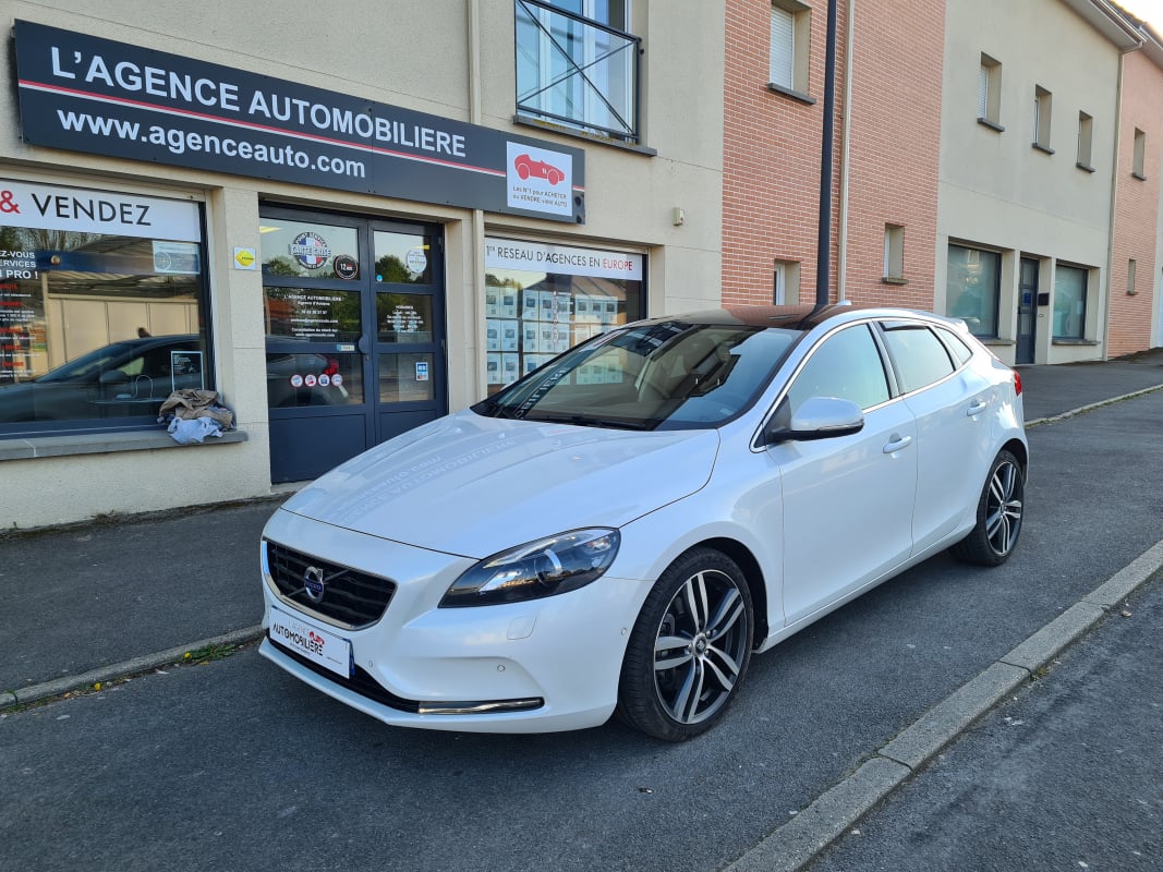 Volvo V40 II T5 245 XENIUM GEARTRONIC 8 — 1