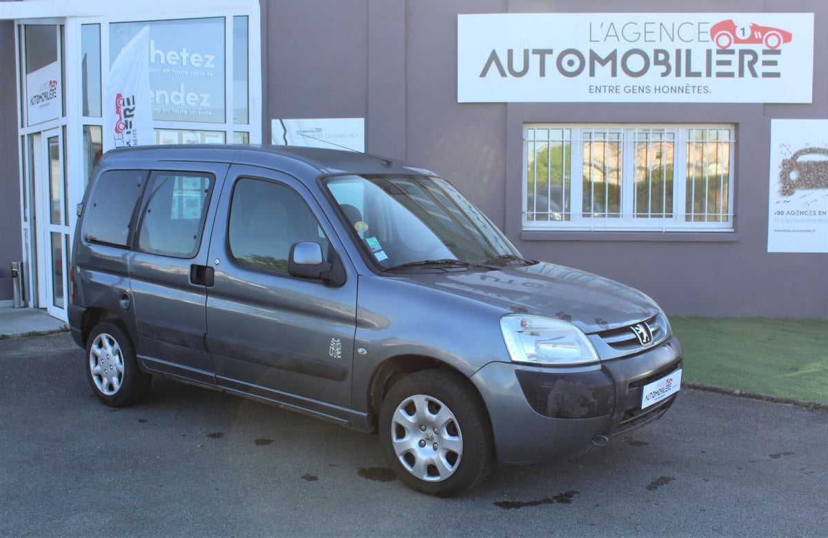 Peugeot Partner 75CV - 1.6 -HDI - 5 PLACES — 1