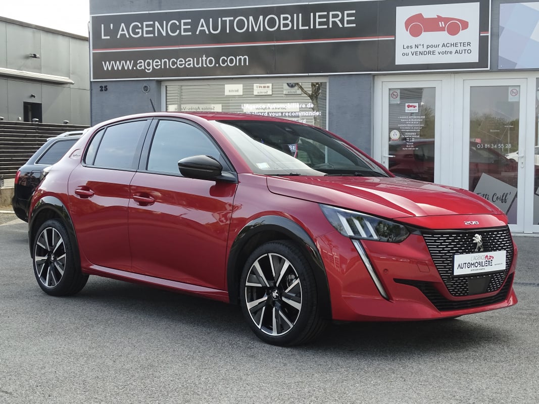 Peugeot 208 1.2 PURETECH 100 CH GT LINE — 1