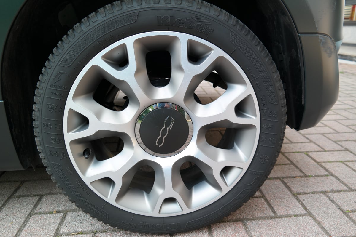Fiat 500 1.0 Hybrid Rockstar — 22