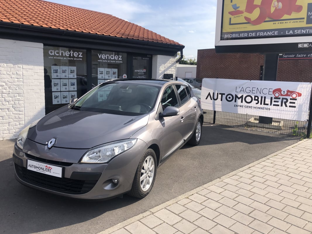 Renault Megane III 1.6 16V 110 BIOETHANOL EXPRESSION ECO2 — 1