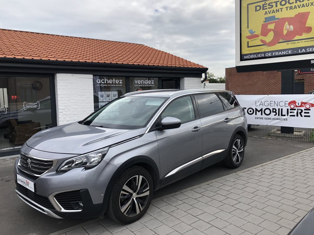 Peugeot 5008 II 1.5 BLUEHDI 130 S&S ALLURE — 1