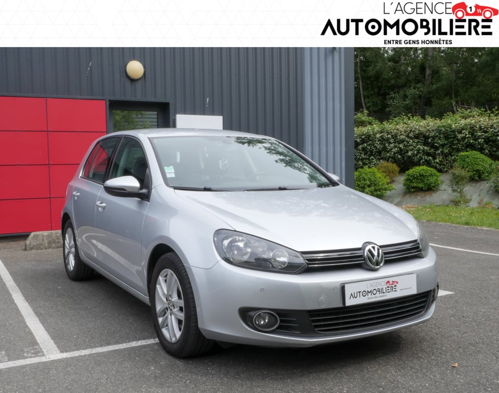Volkswagen Golf 2.0 TDI 140 Confortline — 1