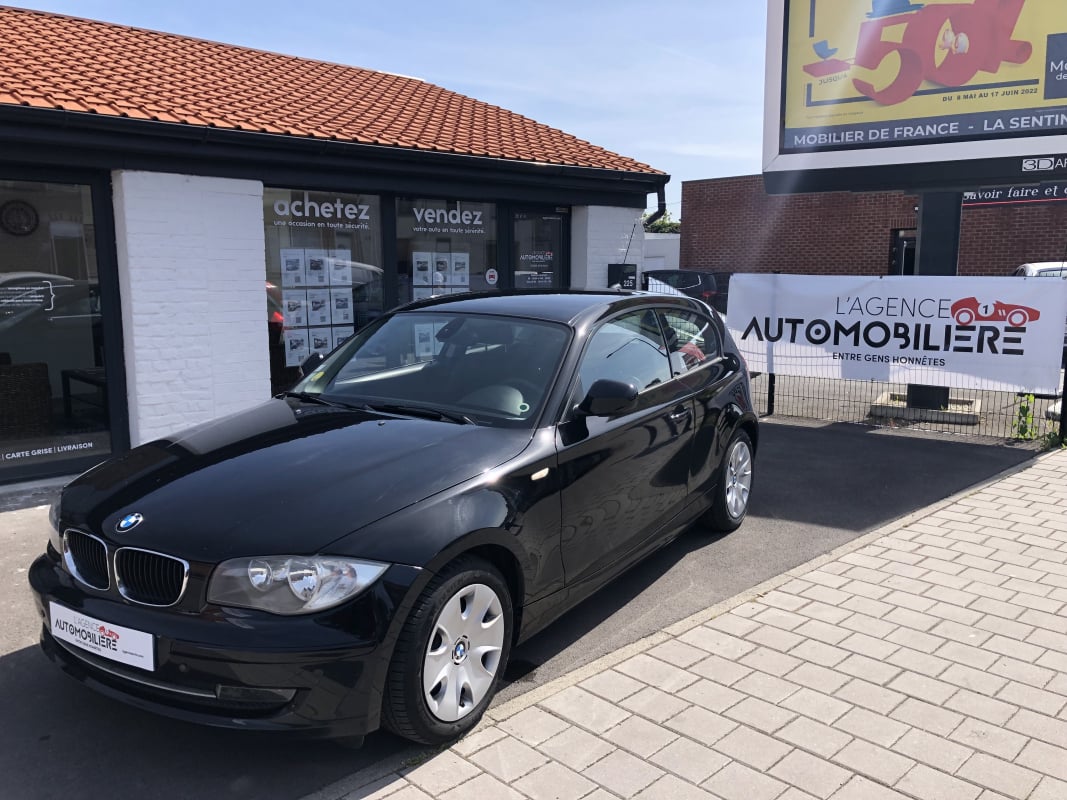 BMW Série 1 116D 115CH CONFORT 3P CLIM — 1