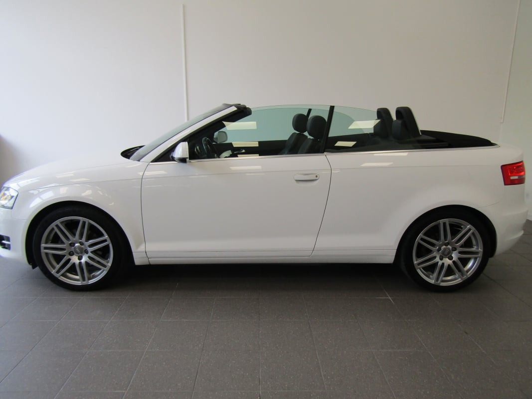 Audi A3 Cabriolet (8P) 2.0 TDi 140 AMBITION LUXE — 1