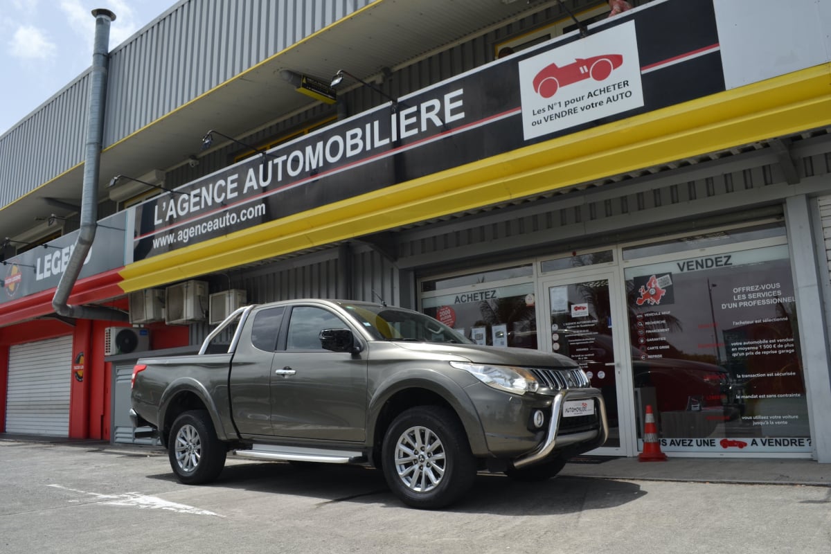 Mitsubishi L200 CLUB CABINE 2.4DI-D 181 INTENSE CONNECT — 1