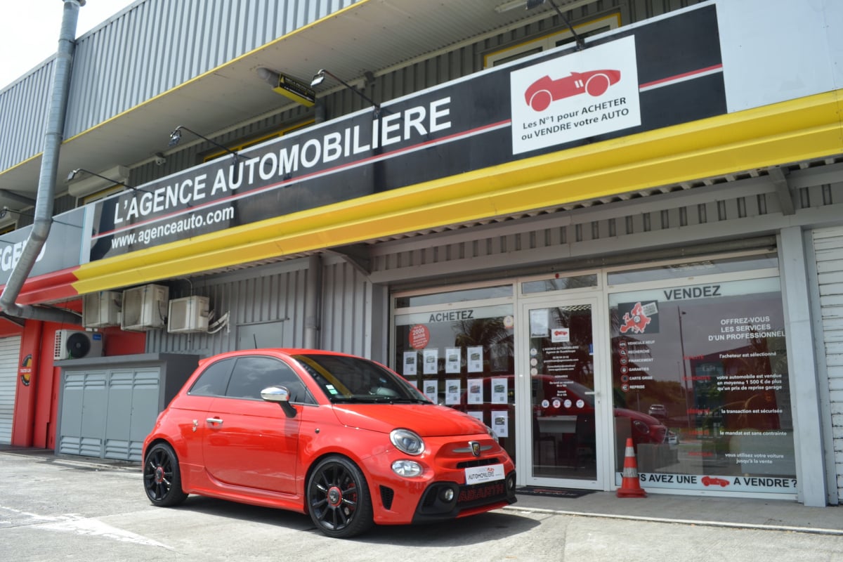 Abarth 500 1.4 TURBO 16V T-JET 165 595 — 1