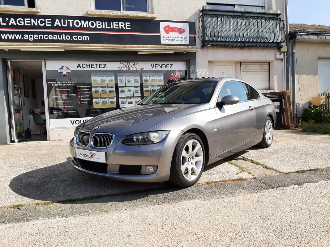 BMW Série 3 330 D 231 CH PACK LUXE BOITE AUTO — 1