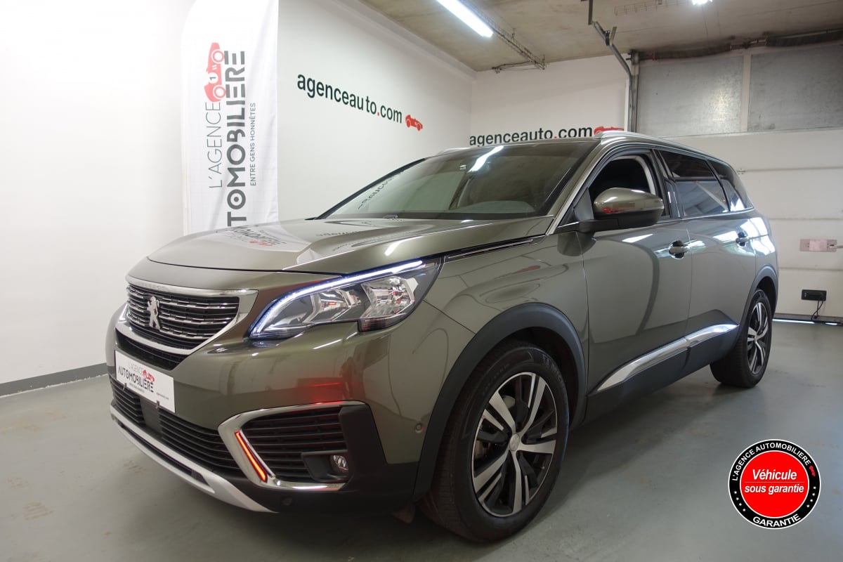 Peugeot 5008 II 2.0 BLUEHDI 150 S&S ALLURE — 1