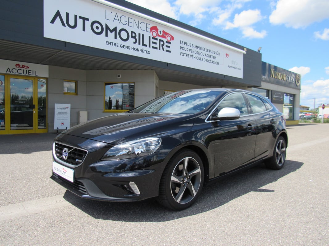 Volvo V40 T4 1.6 Ti Powershift S&S 180 ch r design — 1