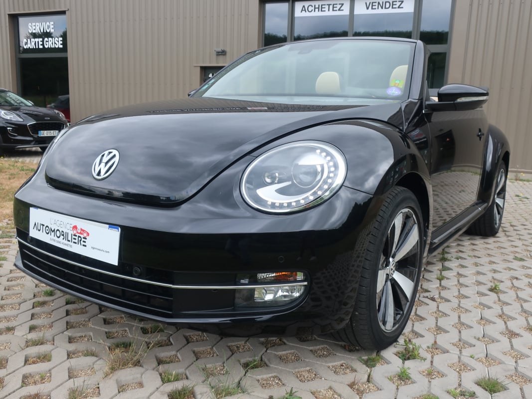 Volkswagen New beetle II Cabriolet 1.2 TSI Couture 105Cv — 1