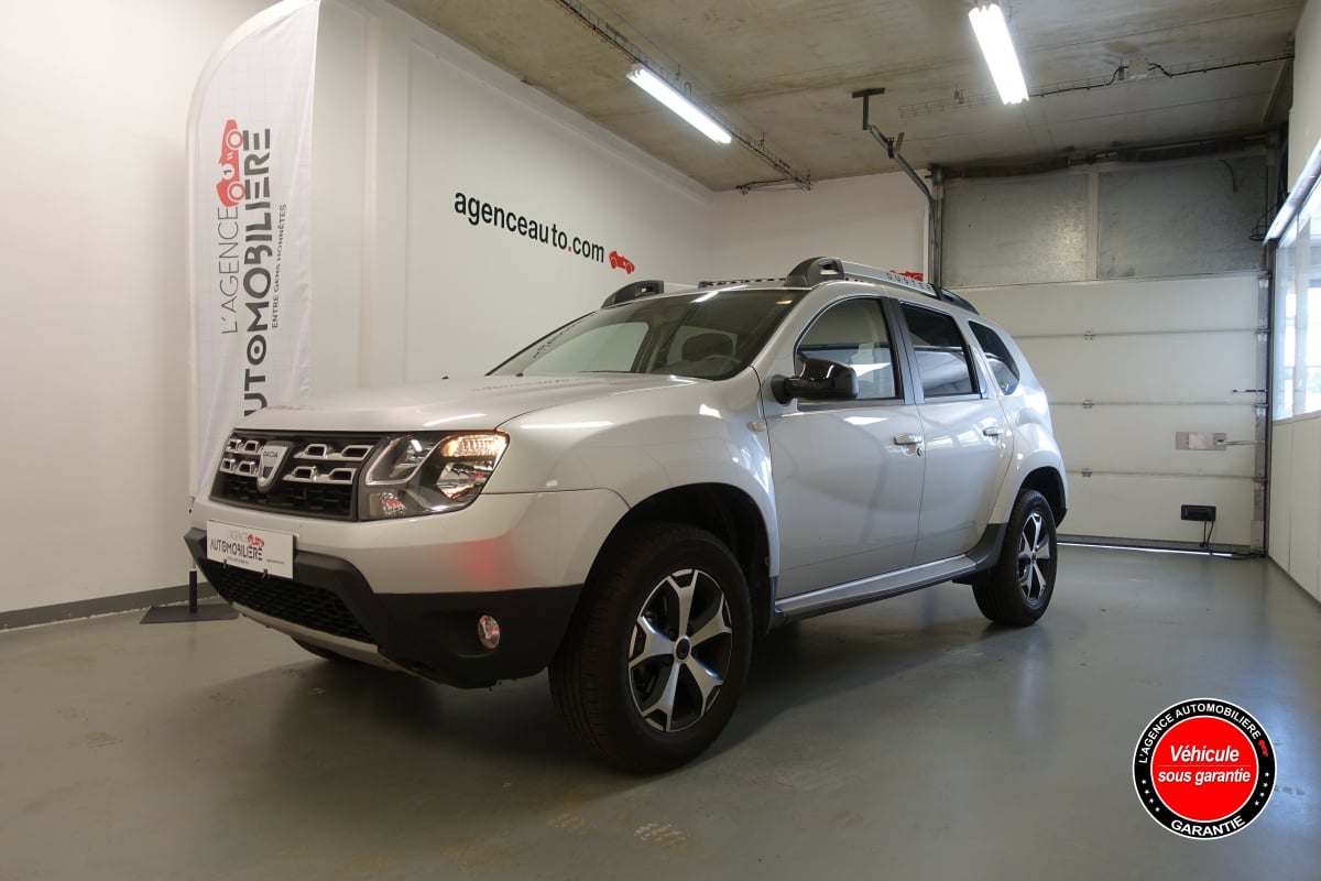 Dacia Duster (2) 1.2 TCE 125 BLACK TOUCH 4X2 + PREMIERE MAIN — 1