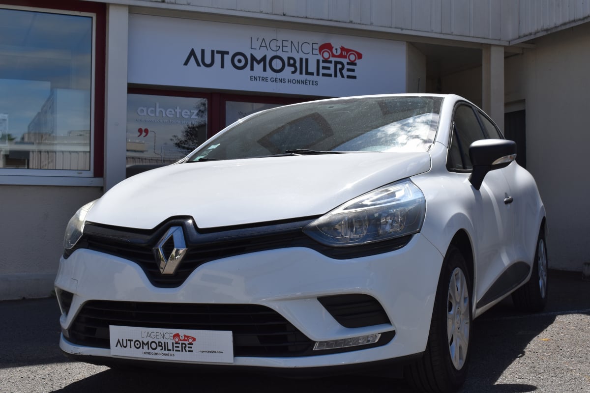 Renault Clio IV Société Phase 2 1.5 dCi FAP Energy eco2 S&S 75 cv — 1