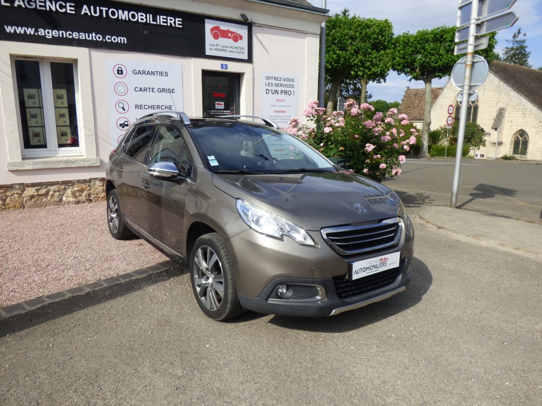 Peugeot 2008 1.6 HDi 92ch Féline Titane — 1