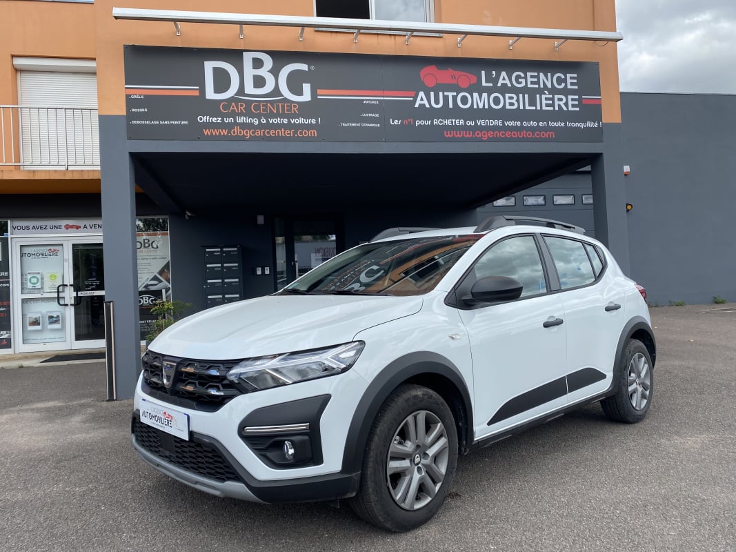 Dacia Sandero 1.0 TCe 90CH Stepway Essentiel — 1