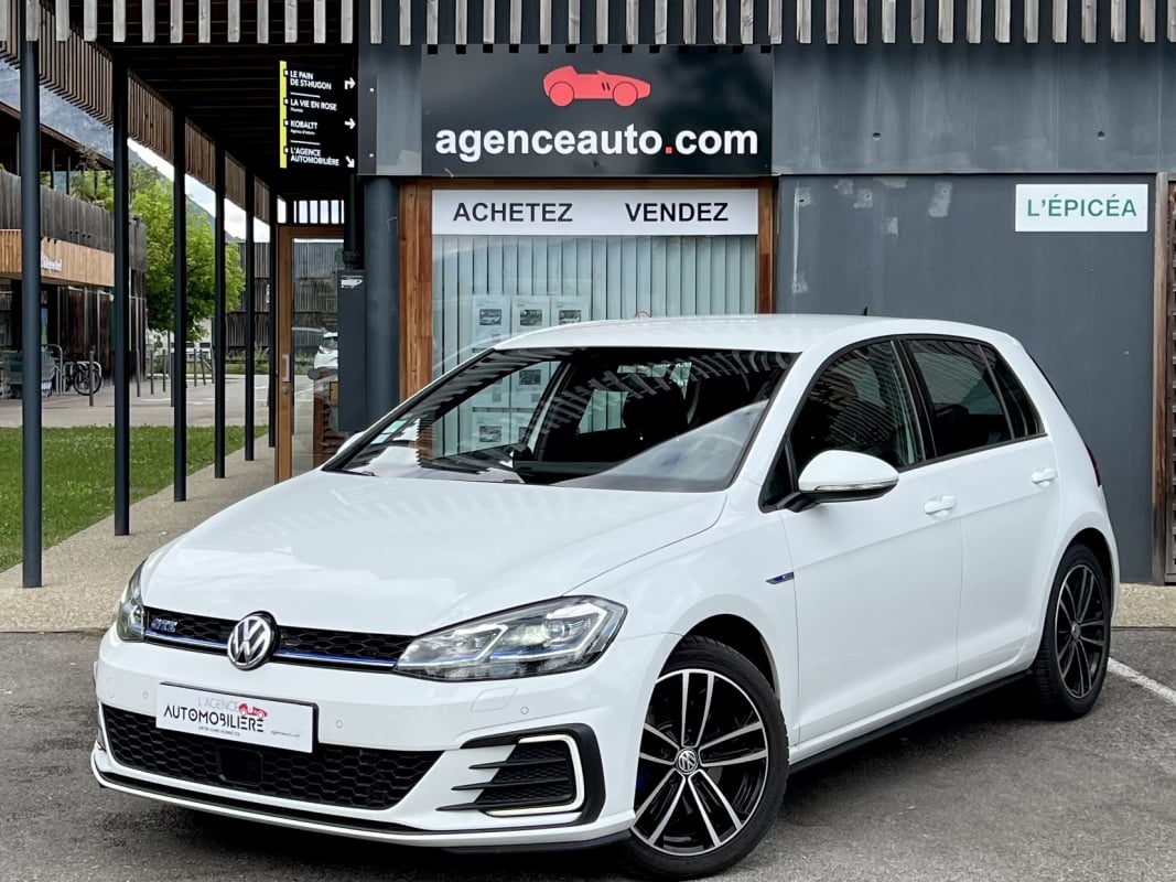 Volkswagen Golf VII (2) GTE 1.4 TSi 204 DSG — 1