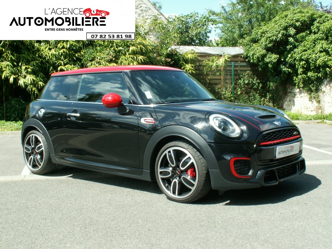 Mini Mini F56 231cv John Cooper Works JCW — 1